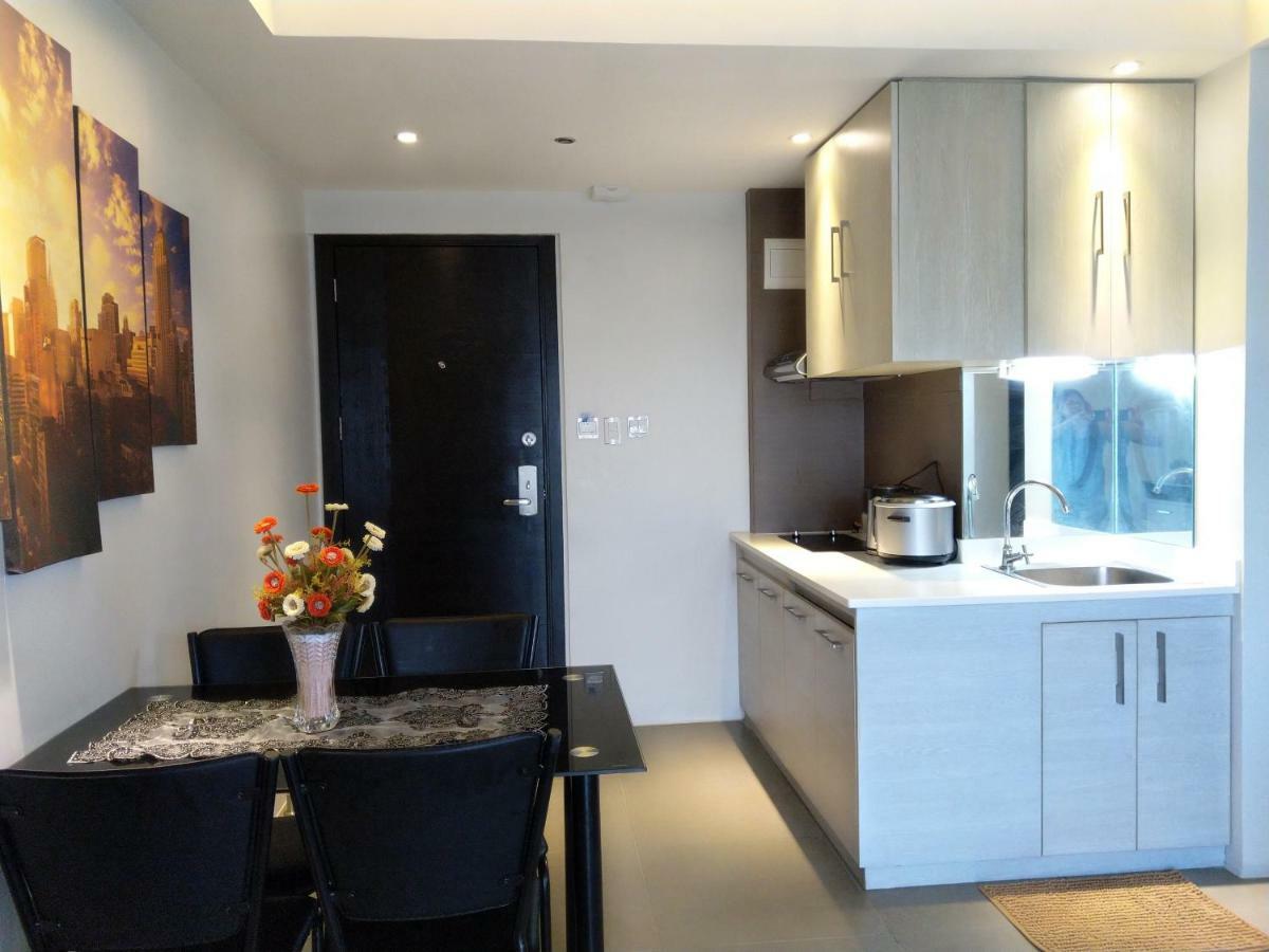 2 Bedroom Portovita Tower 12-A Manila Exterior foto